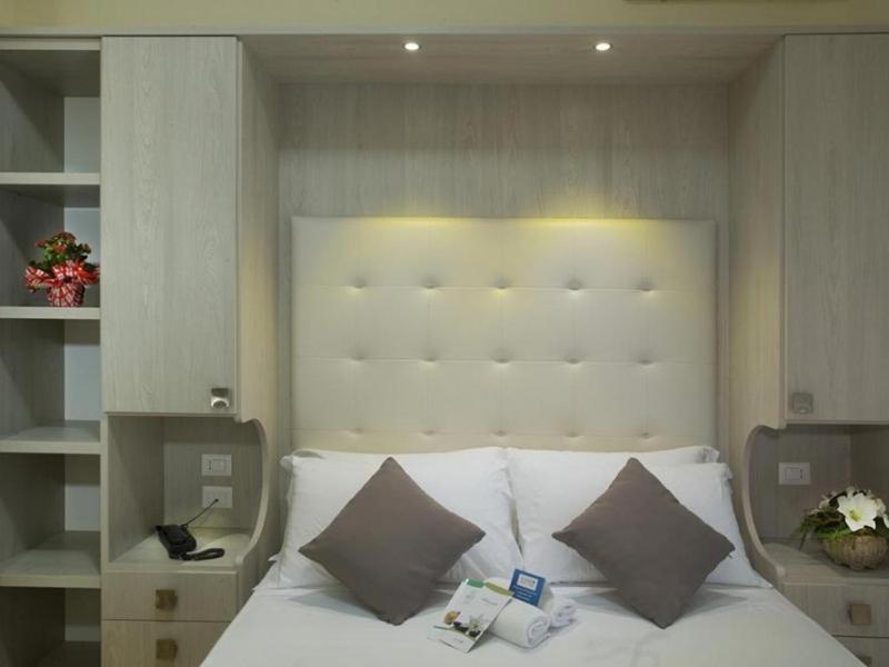 Hotel Jumbo Ріміні Екстер'єр фото