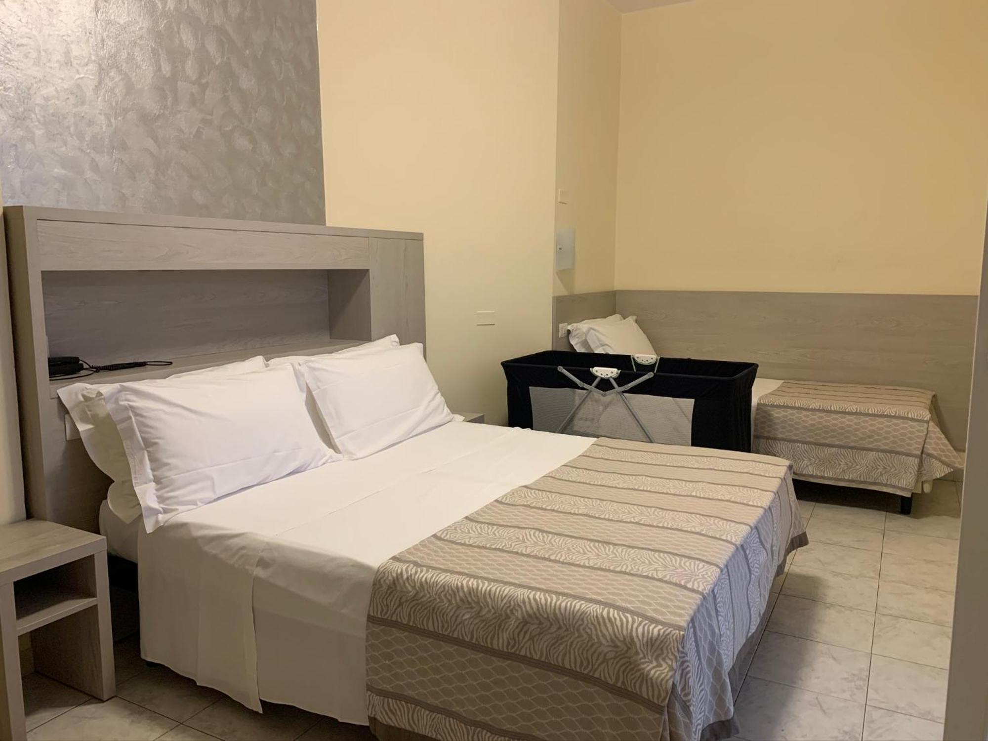Hotel Jumbo Ріміні Екстер'єр фото
