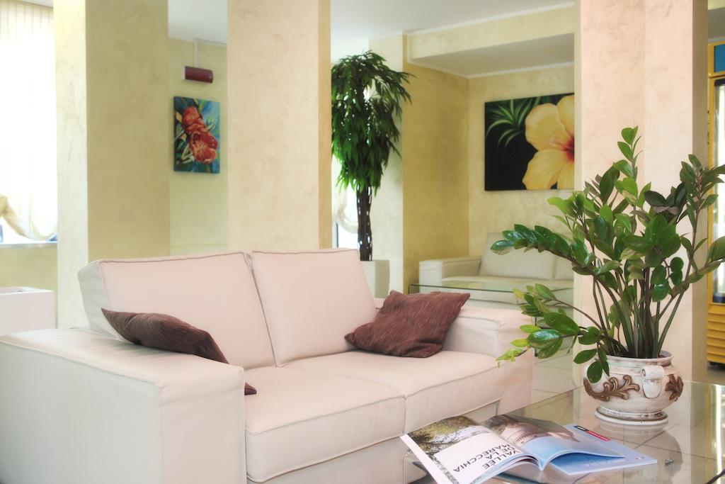 Hotel Jumbo Ріміні Екстер'єр фото